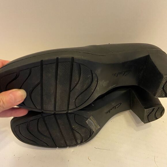 Clark bendable 3” heel black ankle boots #8825 size 10 - Picture 5 of 7